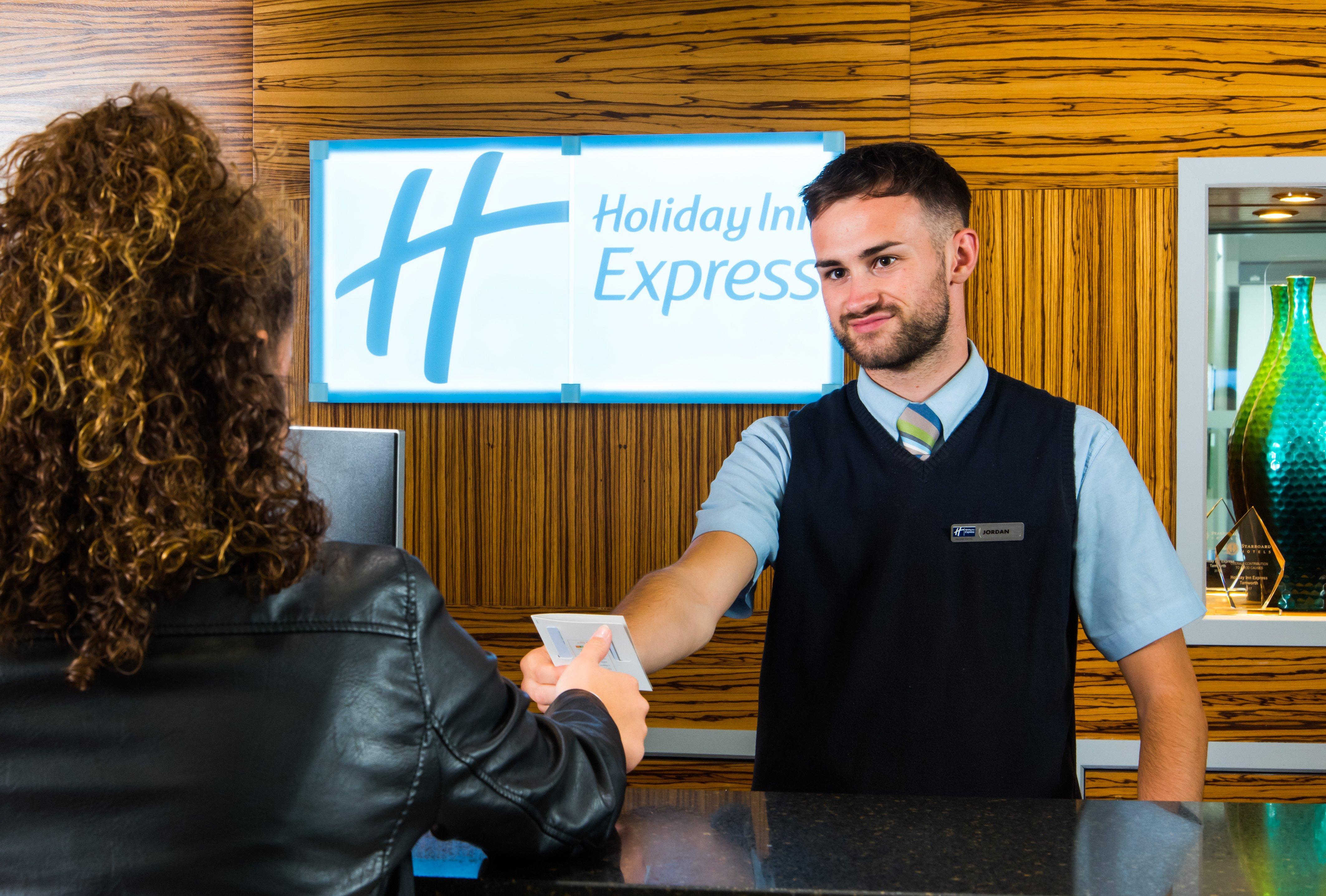 Holiday Inn Express Tamworth, An Ihg Hotel Ngoại thất bức ảnh
